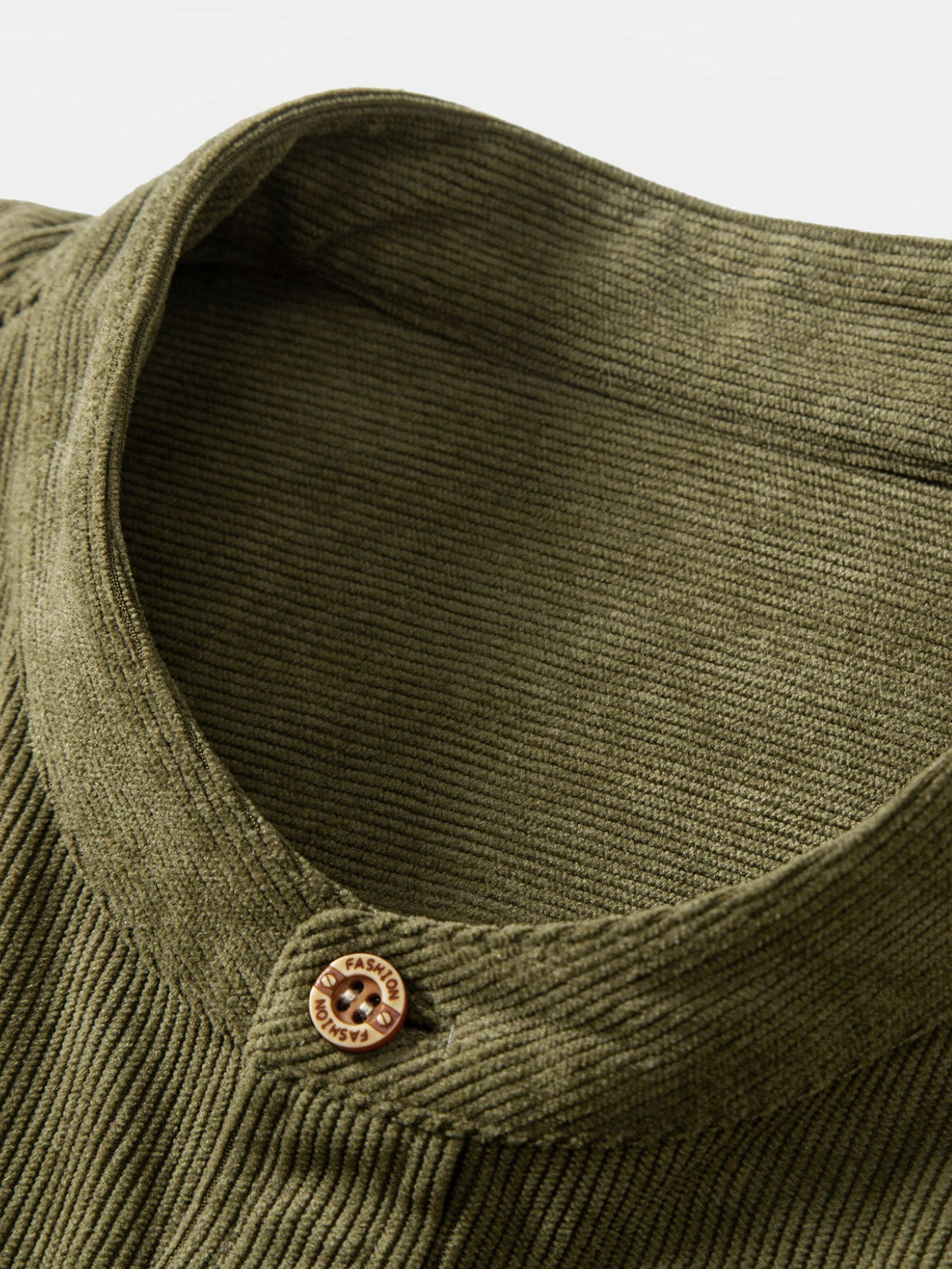 Camisa de manga larga con cuello alto