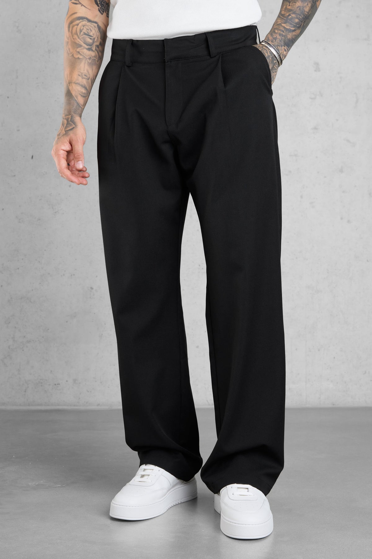 Pantalones negros anchos de corte sastre