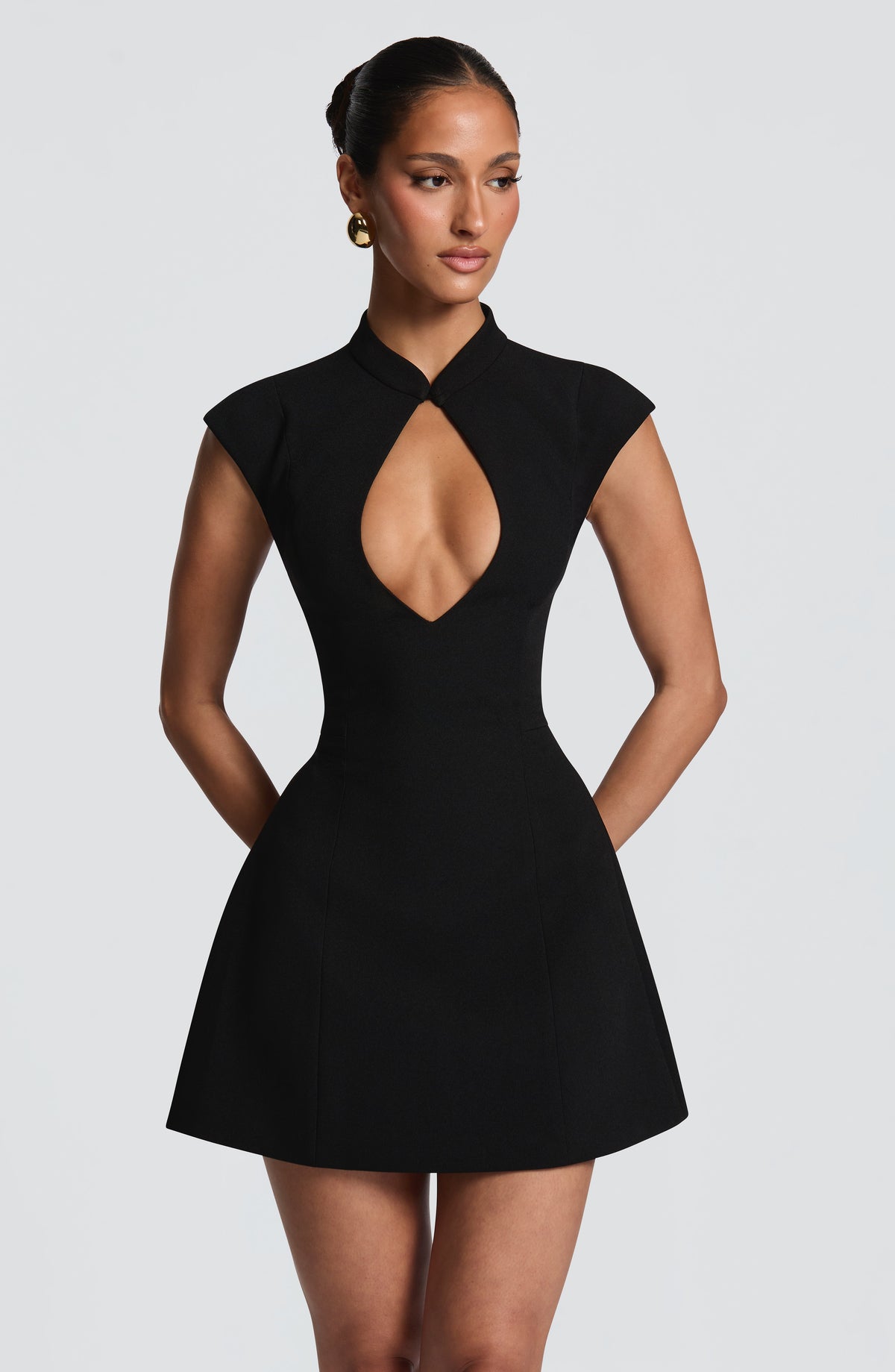 ÉLAN NOIR — Vestido Elegance